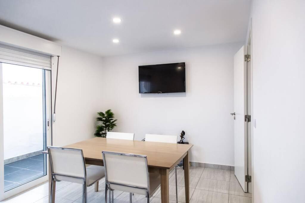 Remodeled Apartment In The City Center. FAO Buitenkant foto